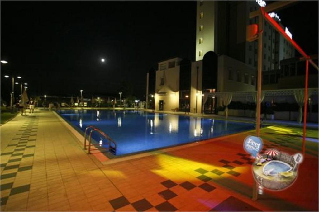 Zanhotel Centergross Bentivoglio Esterno foto