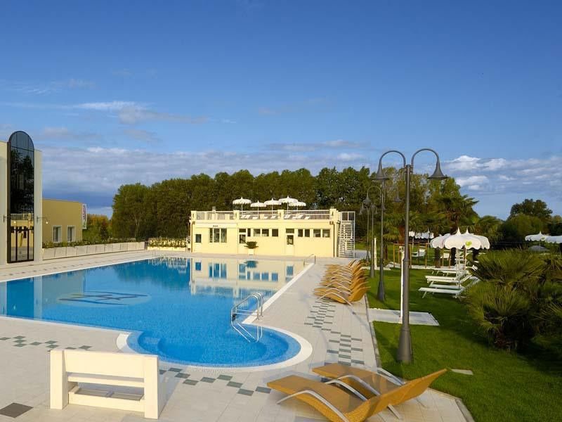 Zanhotel Centergross Bentivoglio Esterno foto